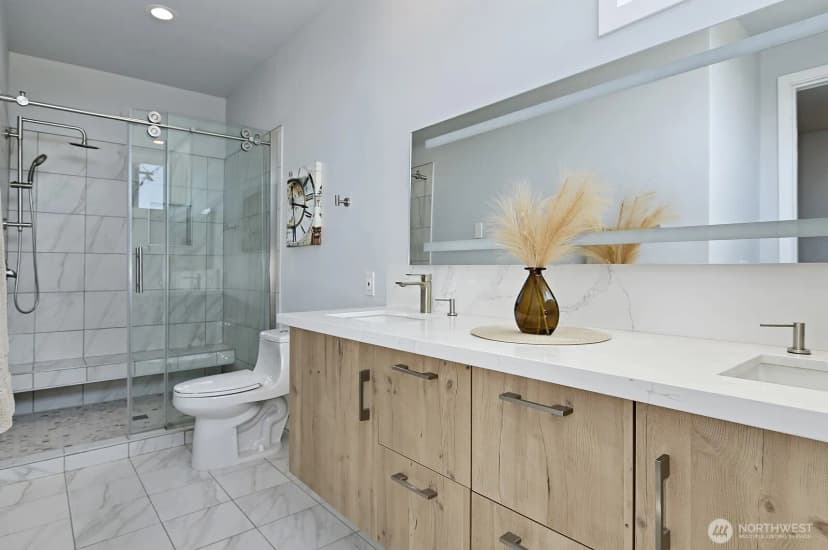 Property photo for 4524 12th Avenue S, Seattle photo 13