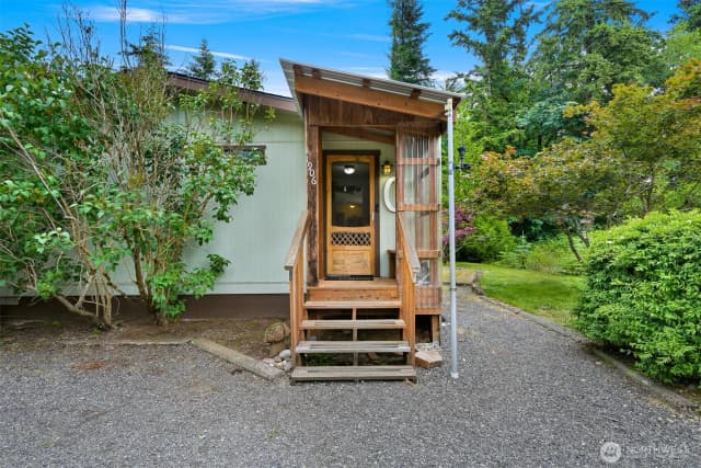 Property photo for 1906 E Pole Road, Everson photo 2