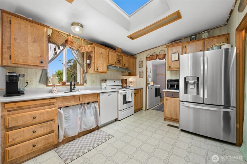 Property photo for 1906 E Pole Road, Everson photo 9