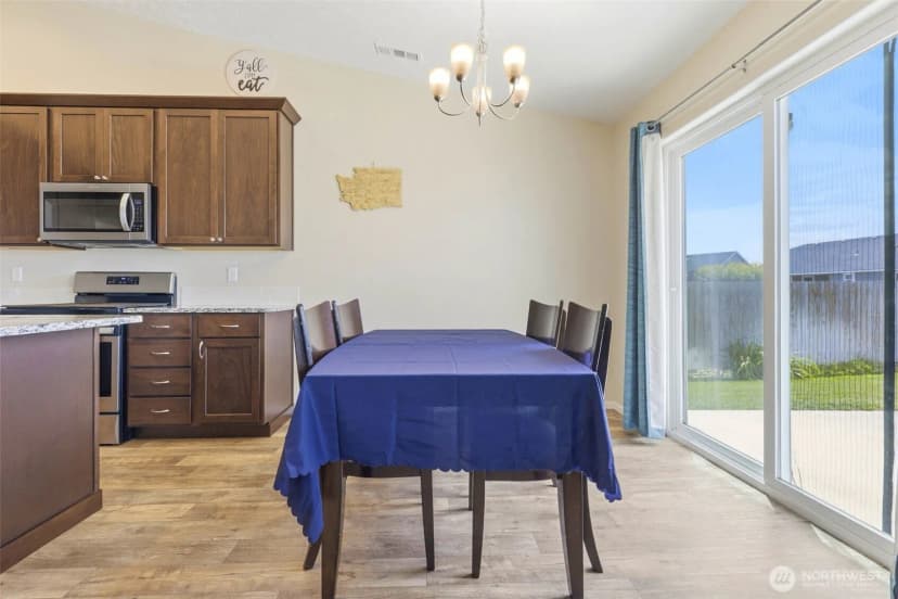 Property photo for 6212 Ramus Ln, Pasco photo 8