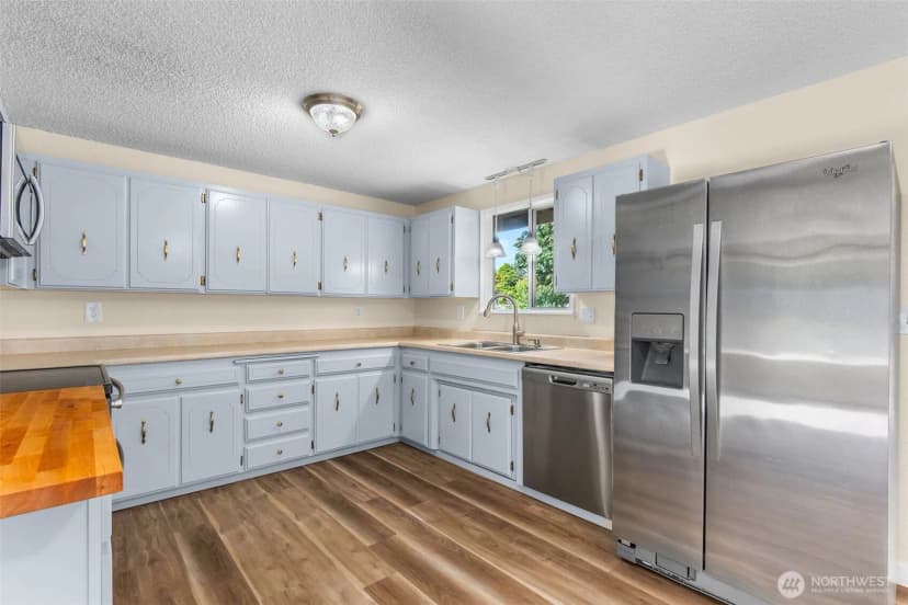 Property photo for 602 Val Vista Drive, Montesano photo 10