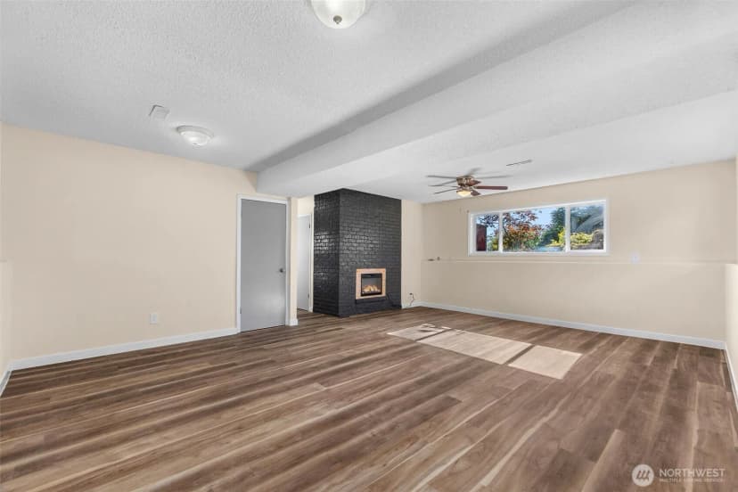 Property photo for 602 Val Vista Drive, Montesano photo 18