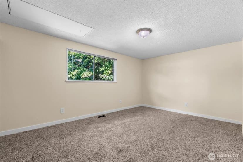 Property photo for 602 Val Vista Drive, Montesano photo 14
