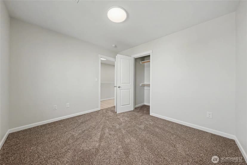 Property photo for 475 N Fifth Avenue, Connell photo 21