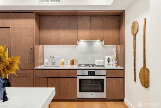 Property photo for 121 Stewart Street #1305, Seattle photo 4