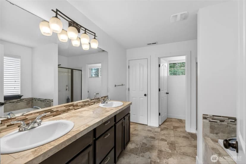 Property photo for 18209 5th Avenue Ct E, Spanaway photo 7