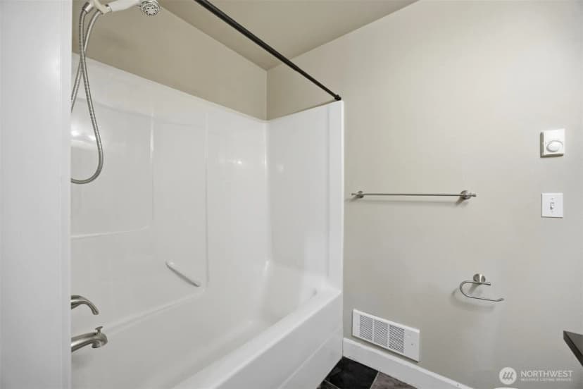Property photo for 255 W Bakerview Road #205, Bellingham photo 14