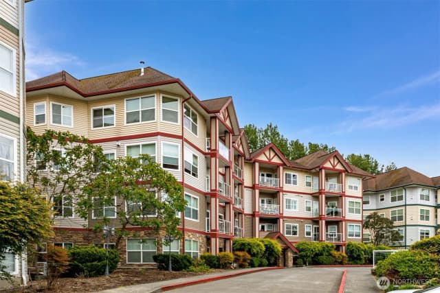 Property photo for 255 W Bakerview Road #205, Bellingham photo 3