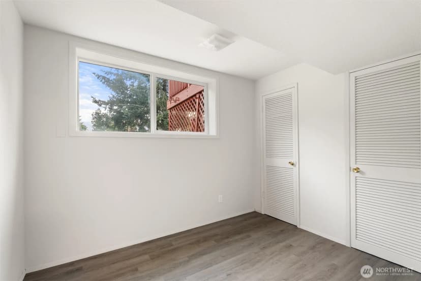 Property photo for 1119 Shelton Avenue Ne, Renton photo 34