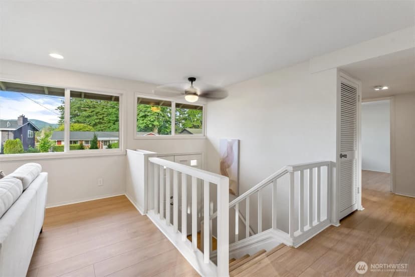 Property photo for 1119 Shelton Avenue Ne, Renton photo 6