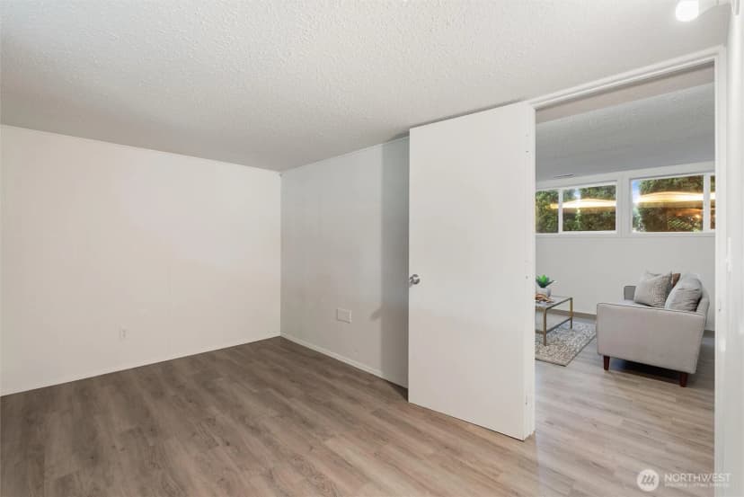 Property photo for 1119 Shelton Avenue Ne, Renton photo 22