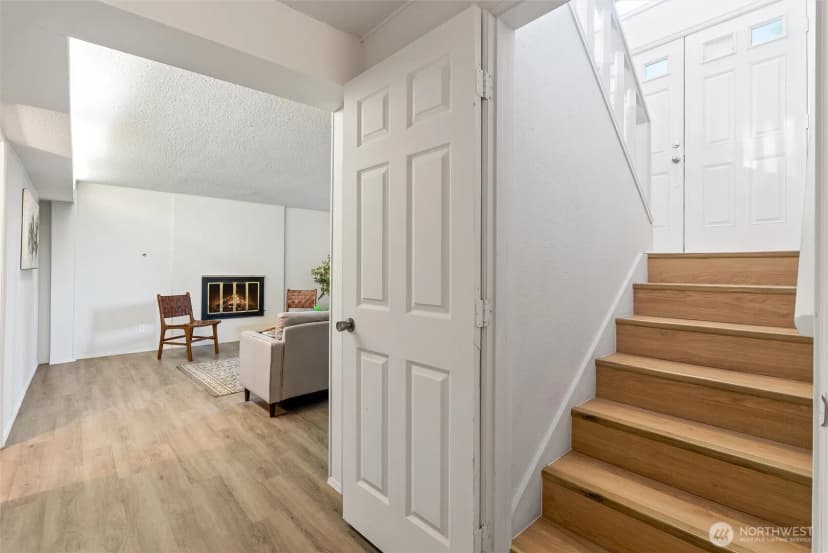 Property photo for 1119 Shelton Avenue Ne, Renton photo 19