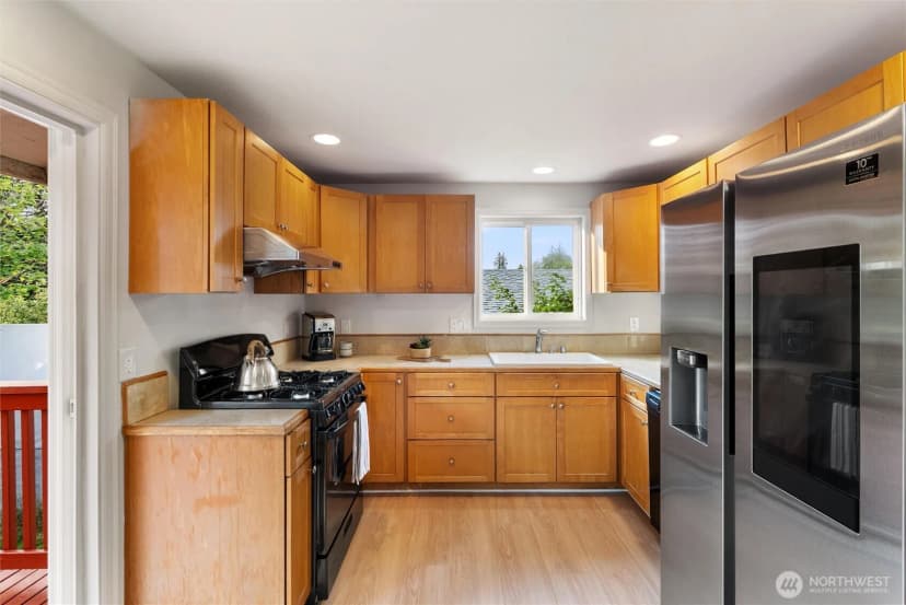 Property photo for 1119 Shelton Avenue Ne, Renton photo 8
