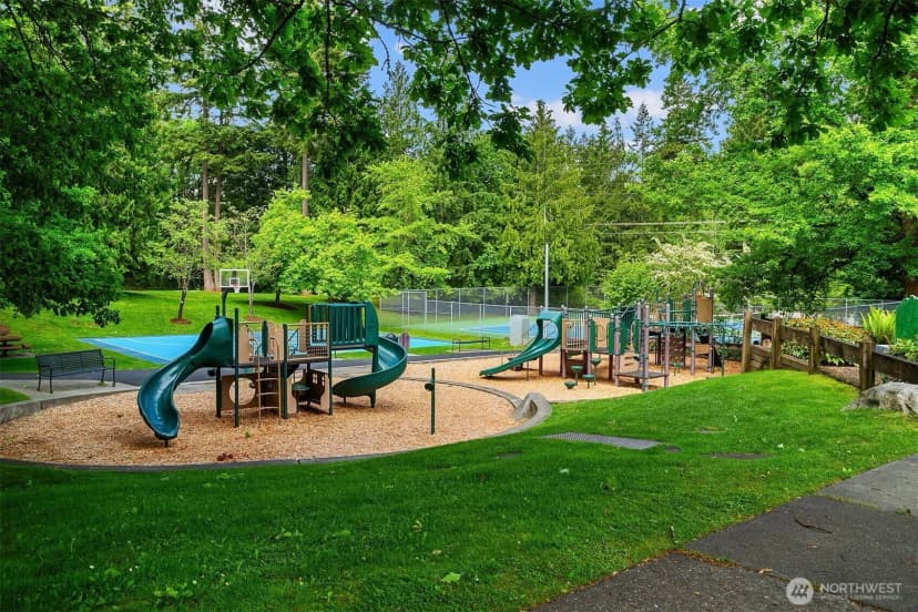 Property photo for 2231 Sahalee Drive E, Sammamish photo 32