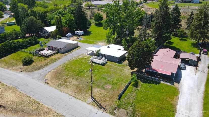 Property photo for 2108 Deerpath, Oroville photo 29