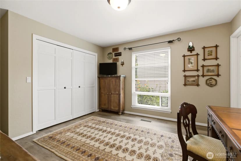 Property photo for 101 Gilbert Drive, Yakima photo 24