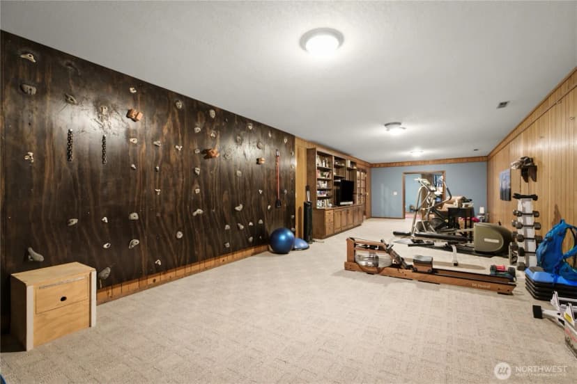 Property photo for 101 Gilbert Drive, Yakima photo 32