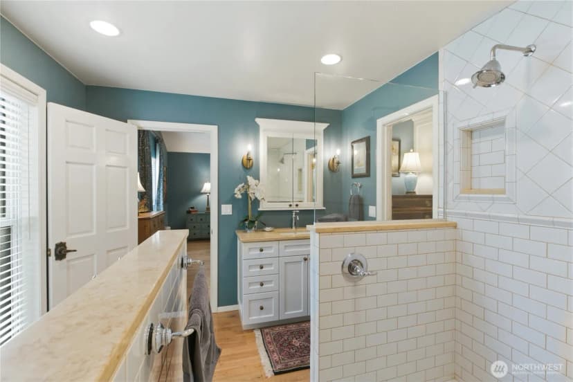 Property photo for 101 Gilbert Drive, Yakima photo 21