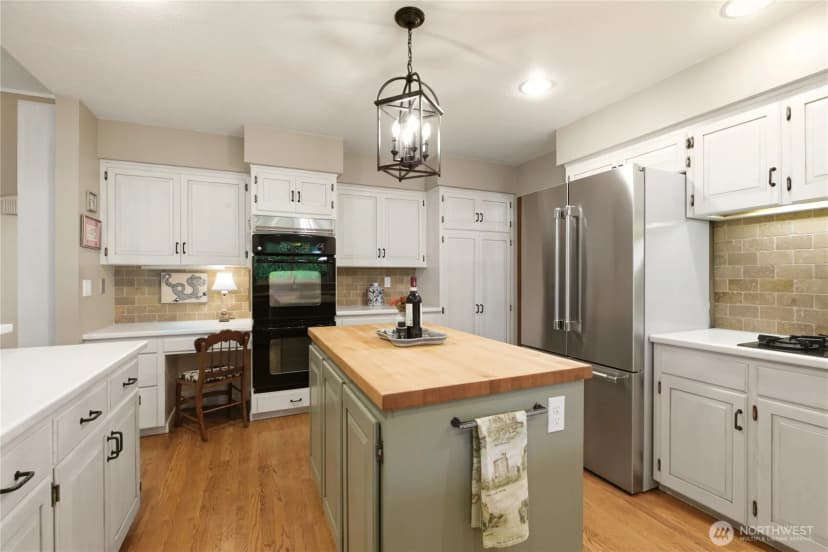 Property photo for 101 Gilbert Drive, Yakima photo 11