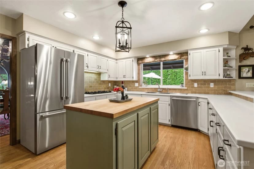 Property photo for 101 Gilbert Drive, Yakima photo 8