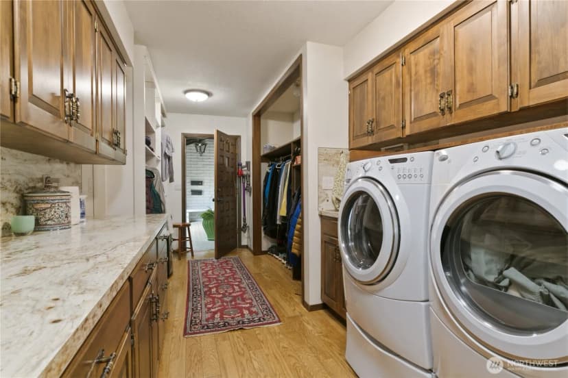 Property photo for 101 Gilbert Drive, Yakima photo 26