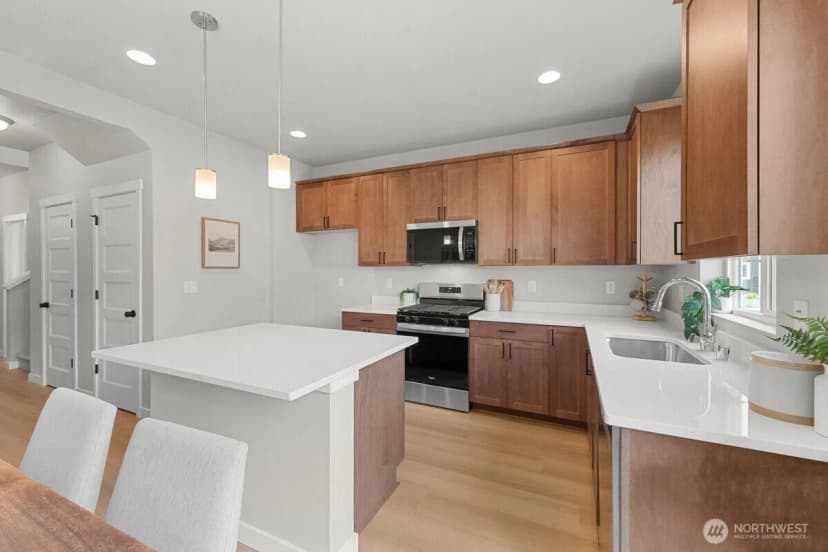 Property photo for 2123 169th Street Ne, Marysville photo 8