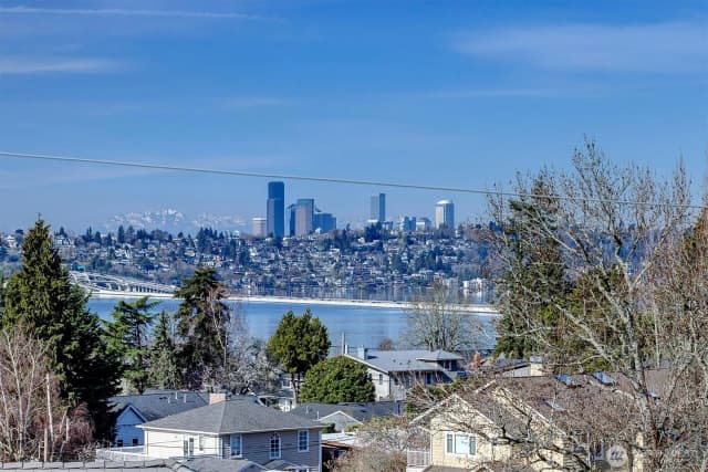 Property photo for 3036 67th Avenue Se, Mercer Island