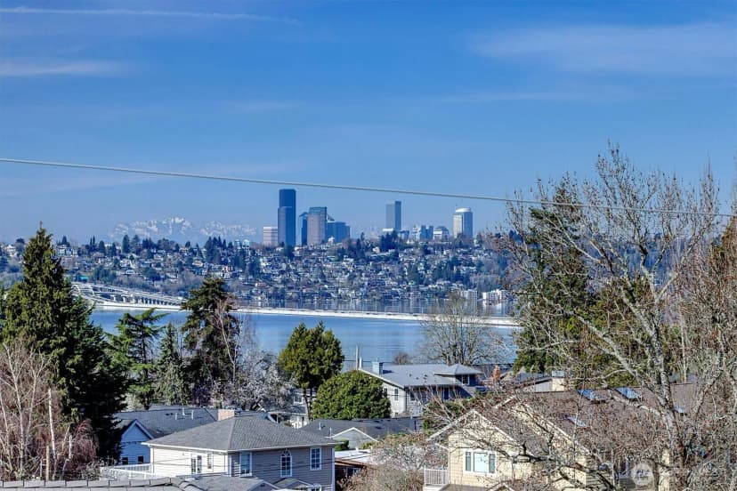 Property photo for 3036 67th Avenue Se, Mercer Island