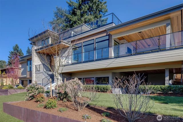 Property photo for 3036 67th Avenue Se, Mercer Island photo 3
