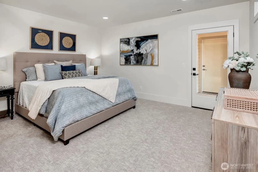 Property photo for 3036 67th Avenue Se, Mercer Island photo 32