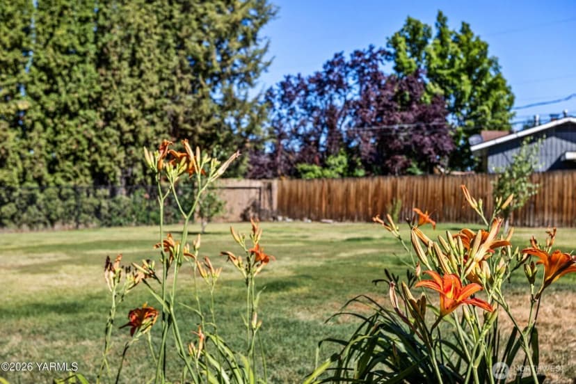 Property photo for 3705 W Chestnut Avenue, Yakima photo 38