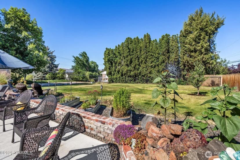 Property photo for 3705 W Chestnut Avenue, Yakima photo 34