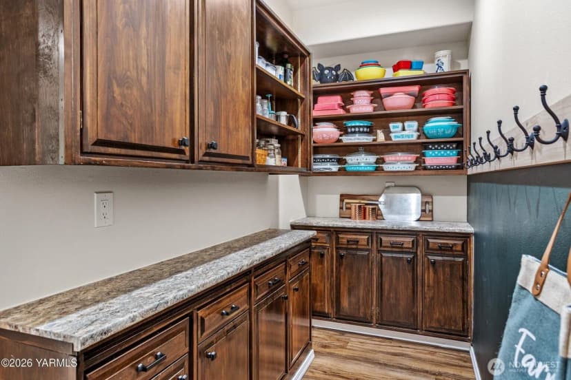 Property photo for 3705 W Chestnut Avenue, Yakima photo 15