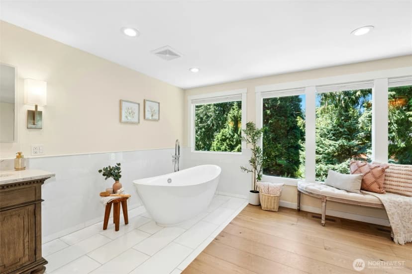Property photo for 13525 62nd Avenue Ne, Kirkland photo 17