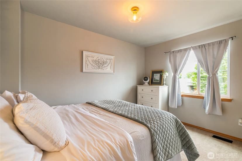 Property photo for 412 Allison Way, Nooksack photo 15