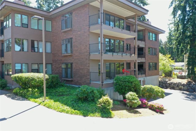 Property photo for 8230 53rd Avenue W #812, Mukilteo photo 2