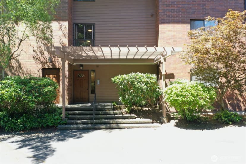 Property photo for 8230 53rd Avenue W #812, Mukilteo photo 5