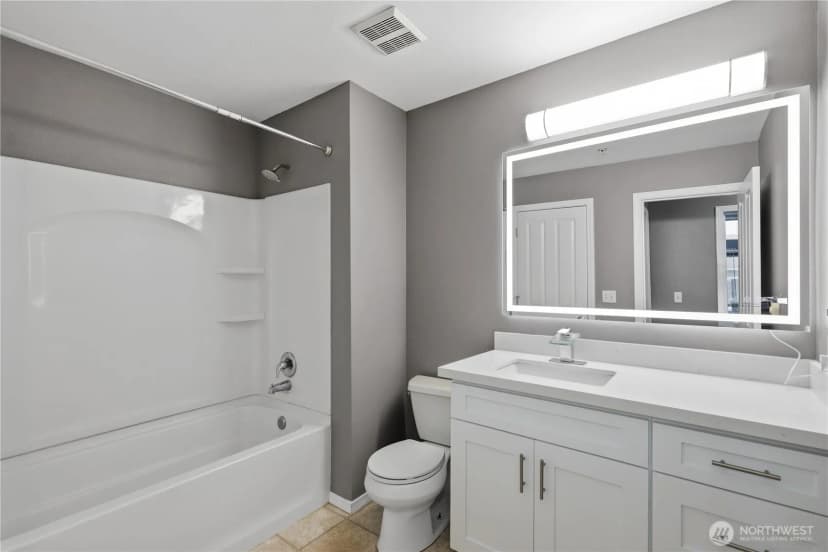 Property photo for 1101 63rd Street Se #c, Auburn photo 14