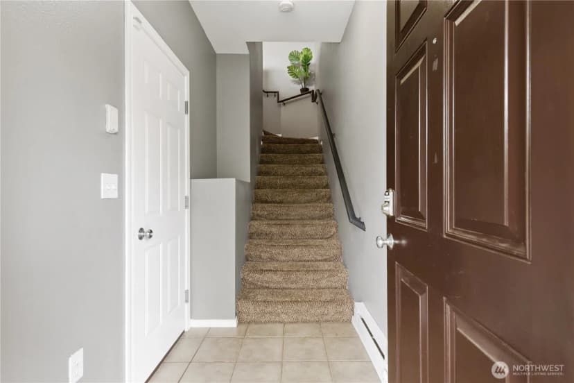 Property photo for 1101 63rd Street Se #c, Auburn photo 3