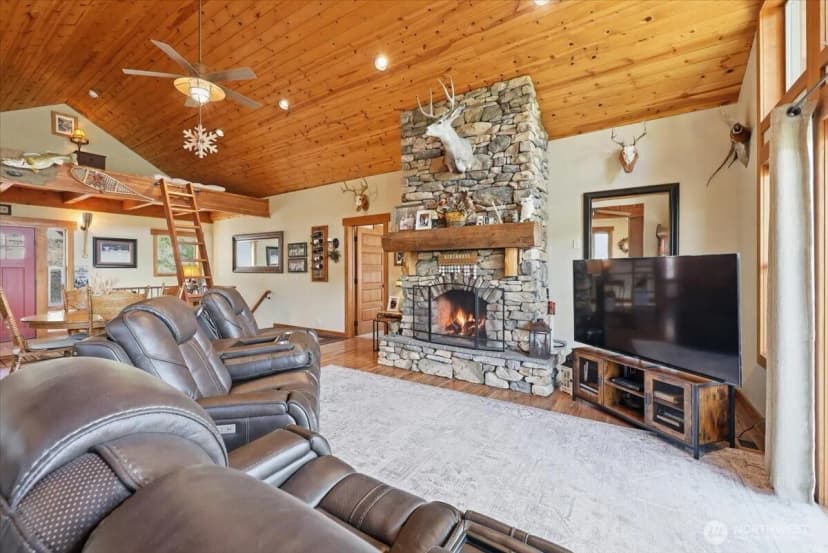 Property photo for 31795 Ringneck Lane East, Davenport photo 7