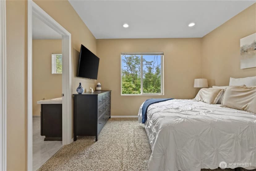 Property photo for 14915 38th Drive Se #r1140, Bothell photo 28