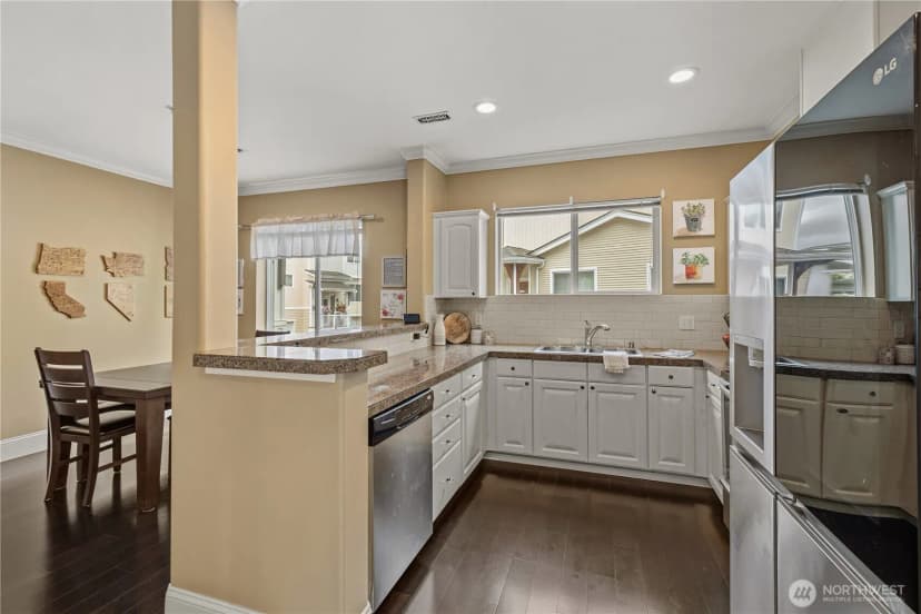 Property photo for 14915 38th Drive Se #r1140, Bothell photo 15