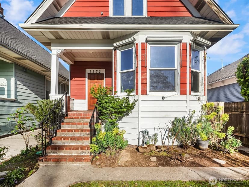 Property photo for 1532 23rd Avenue, Seattle photo 5