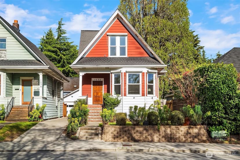 Property photo for 1532 23rd Avenue, Seattle photo 4