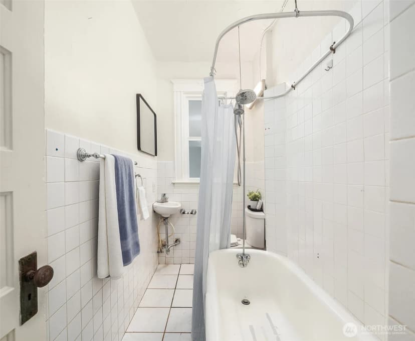 Property photo for 1532 23rd Avenue, Seattle photo 24