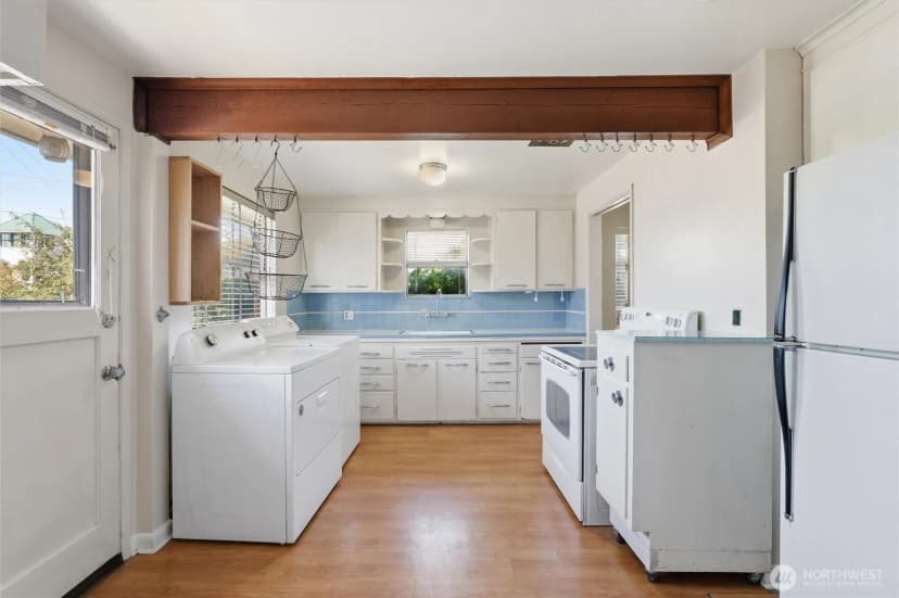 Property photo for 5603 Sw Lander Street, Seattle photo 14