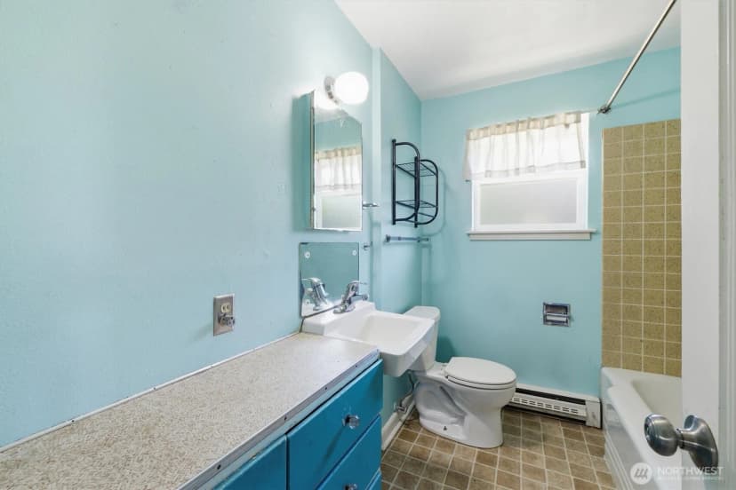 Property photo for 5603 Sw Lander Street, Seattle photo 11