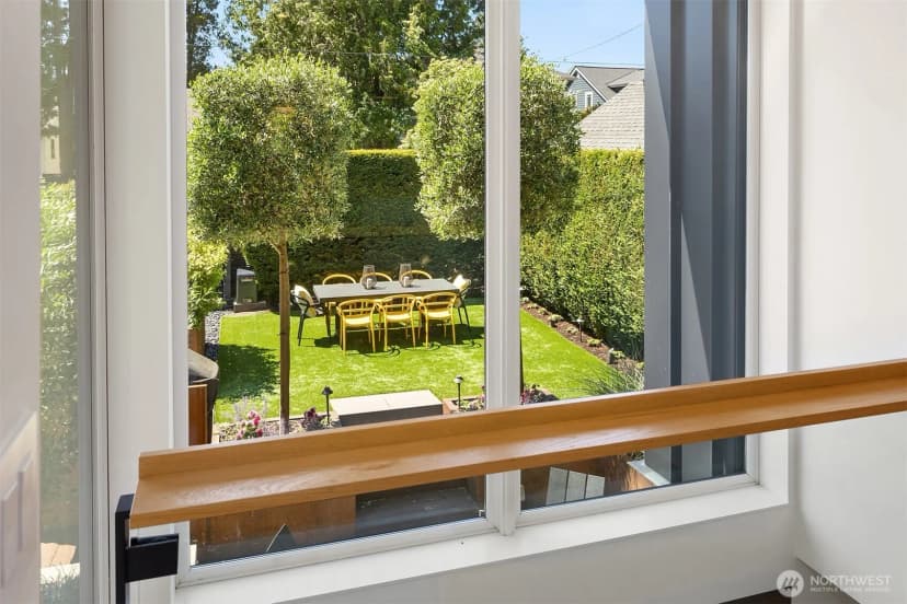 Property photo for 2015 42nd Avenue E, Seattle photo 13