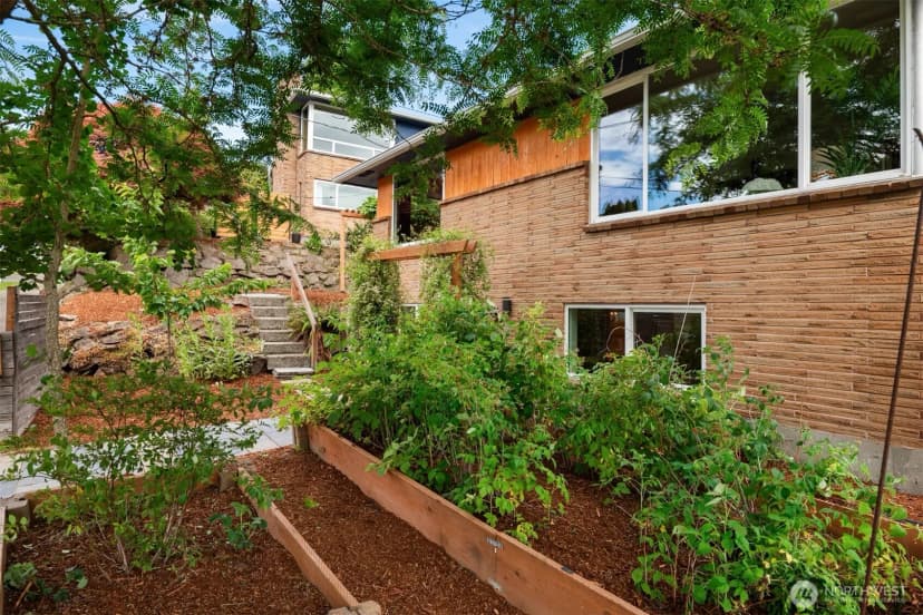 Property photo for 3902 S Genesee Street, Seattle photo 31