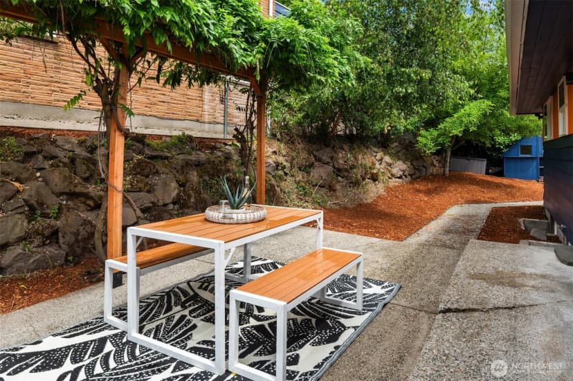 Property photo for 3902 S Genesee Street, Seattle photo 11